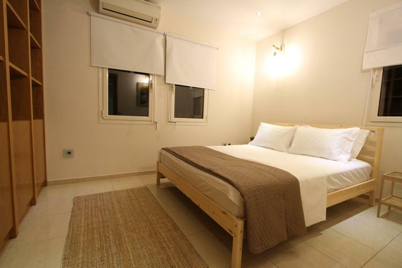 Aerides Luxury Villa Palaiontsiflikion Luaran gambar