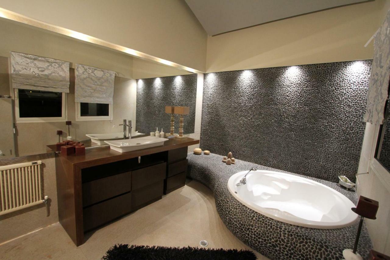 Aerides Luxury Villa Palaiontsiflikion Luaran gambar